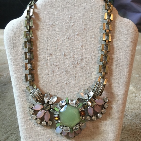JCrew-inspired statement bib necklace - Picture 1 of 3